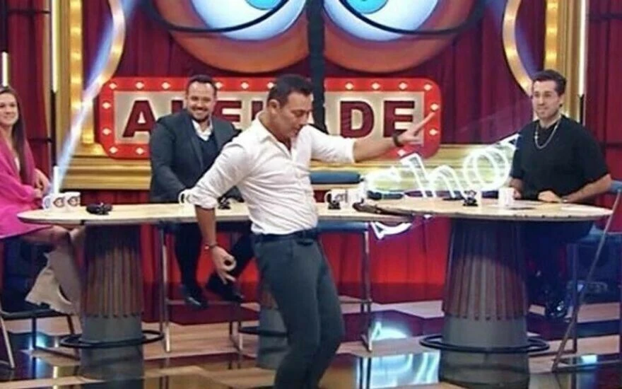 Doğu Demirkol ve Mustafa Sandal’ın makarnaya ödedikleri para sosyal medyada tepki topladı: “Allah akıl fikir versin”