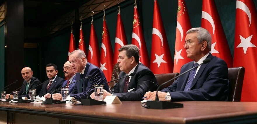 Türk-İş Başkanı Atalay, 'kırmızı çizgi'ye açıklık getirdi: 8-9'un aralığını konuşacağız