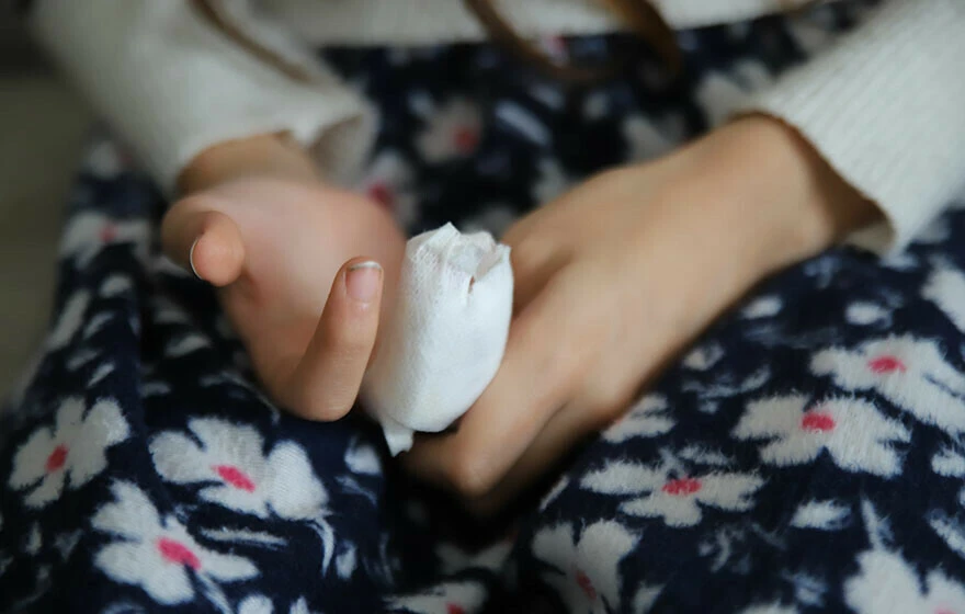 Gaziantep’te iğrenç olay: 15 yaşındaki kız asansörde yaşlı adamın tacizine uğradı!