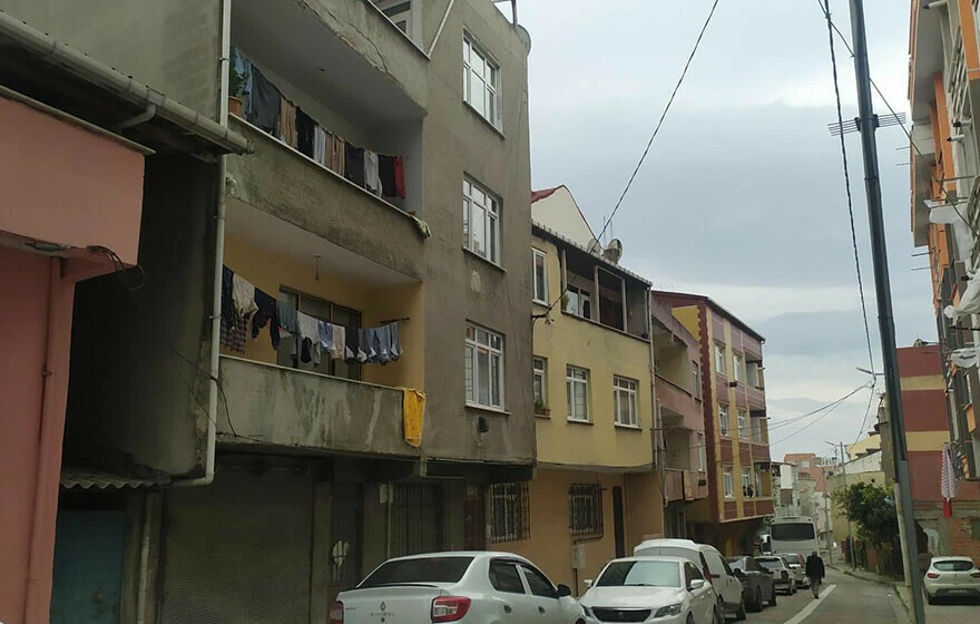 İstanbul Küçükçekmece’de iki arkadaşın silahla şakası ölümle sonuçlandı