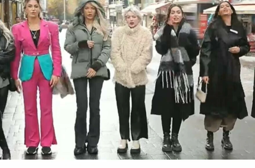 Doya Doya Moda Esra neden yok, nerede? Doya Doya Moda Esra ayrıldı mı?