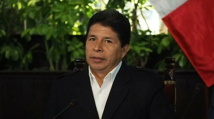Peru'da protestolar büyüyor! Ölü sayısı arttı havalimanı işgal edildi