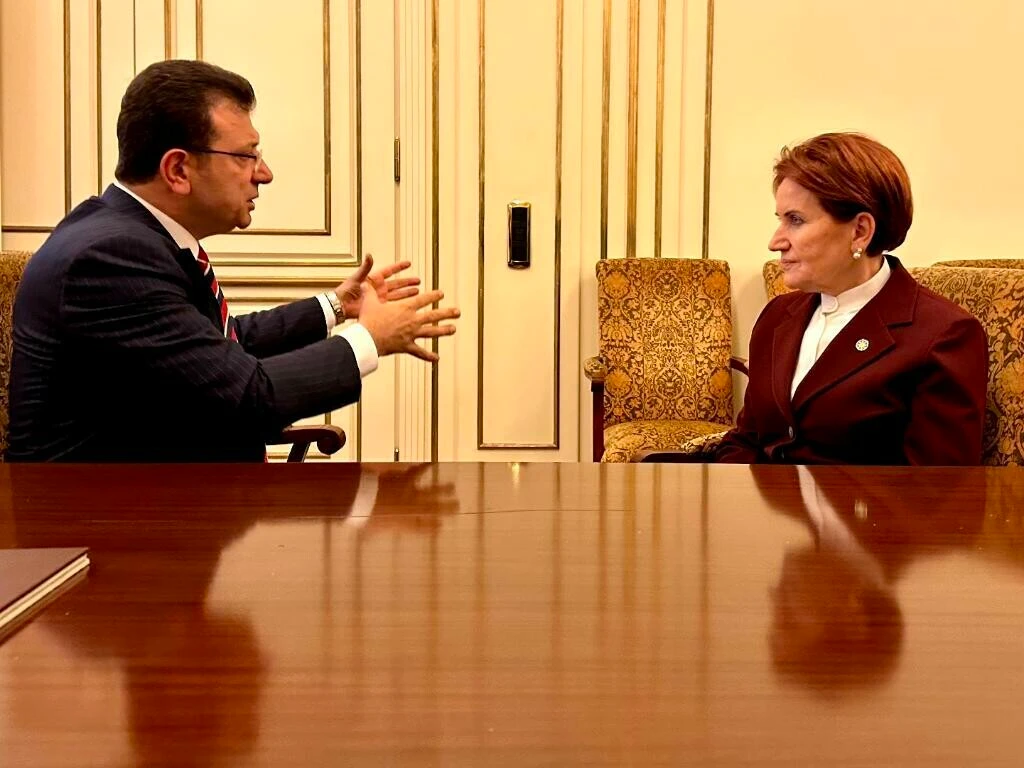 İmamoğlu ve Akşener'den sosyal medyaya damga vuran kare