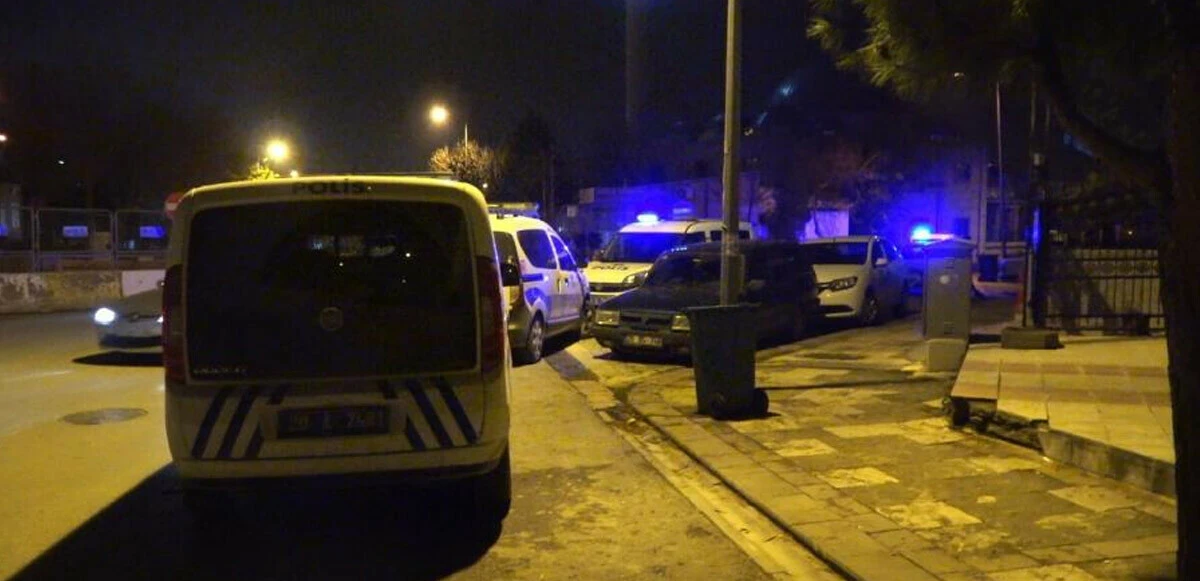 Emniyet müdürlüğünün önünde hareketli dakikalar: Silah sesleri duyuldu