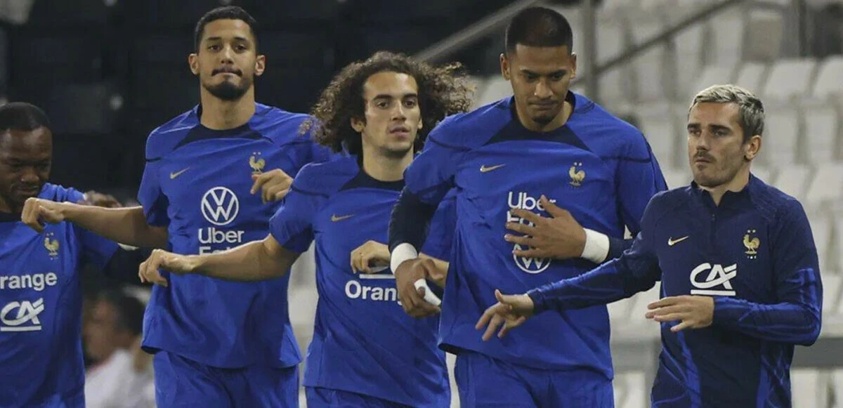 Arjantin-Fransa final maçının öncesinde Mers (Deve gribi) alarmı! Oyuncular bir bir forma çıkarıyor