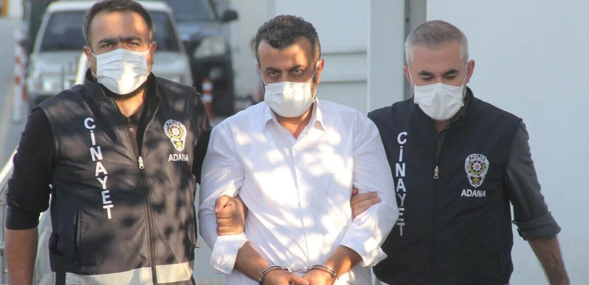 Cani babanın ifadesi kan dondurdu! Boğazını kestiği oğlunun başında ölmesini bekledi, cesedini kanala attı