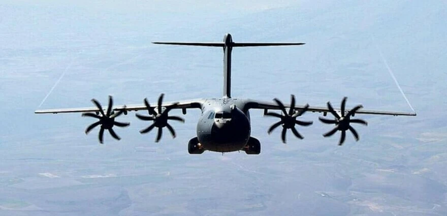 Son dakika! Ukrayna'da mahsur kalan 'Koca Yusuf' uçakları yurda döndü