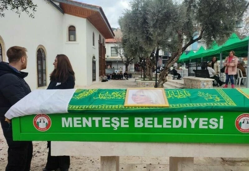 Pakize Suda’ya son yolculuğunda büyük vefasızlık: Dostlarından cenazeye katılan bir kişi bile yok!