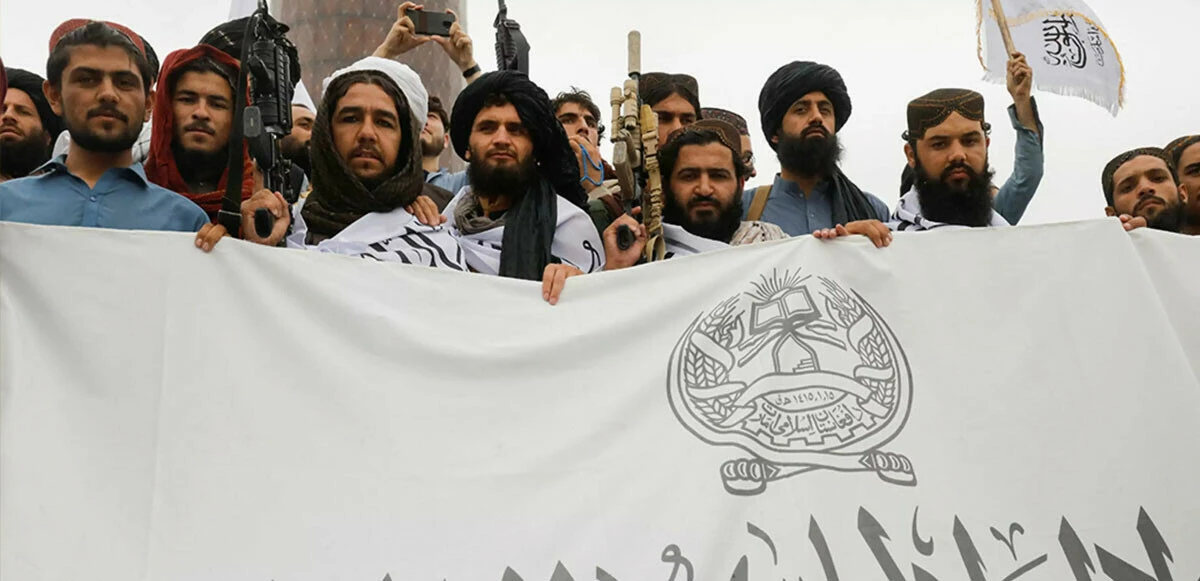 Çağ dışı karara Taliban'dan skandal savunma: Kızların üniversiteye gitmesi İslami kurala aykırı