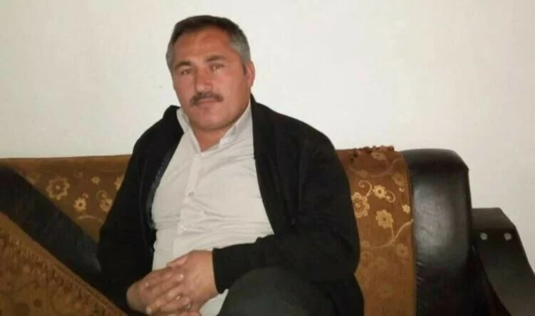 Köy muhtarı, tarlasını sürerken öldürüldü