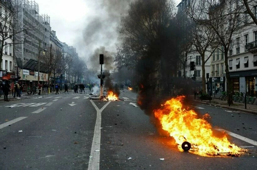 3 kişinin hayatını kaybettiği saldırıda kriz büyüyor: Protestolar İngiltere'ye sıçradı