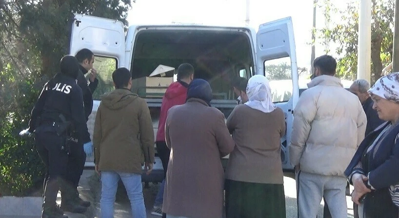 İzmir'de kadın cinayeti: 5 yaşındaki çocuğunun gözü önünde acımasızca katletti