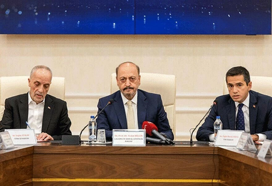 Hak-İş'ten Türk-İş'e asgari ücret tepkisi: Masadan kalkmasaydı...