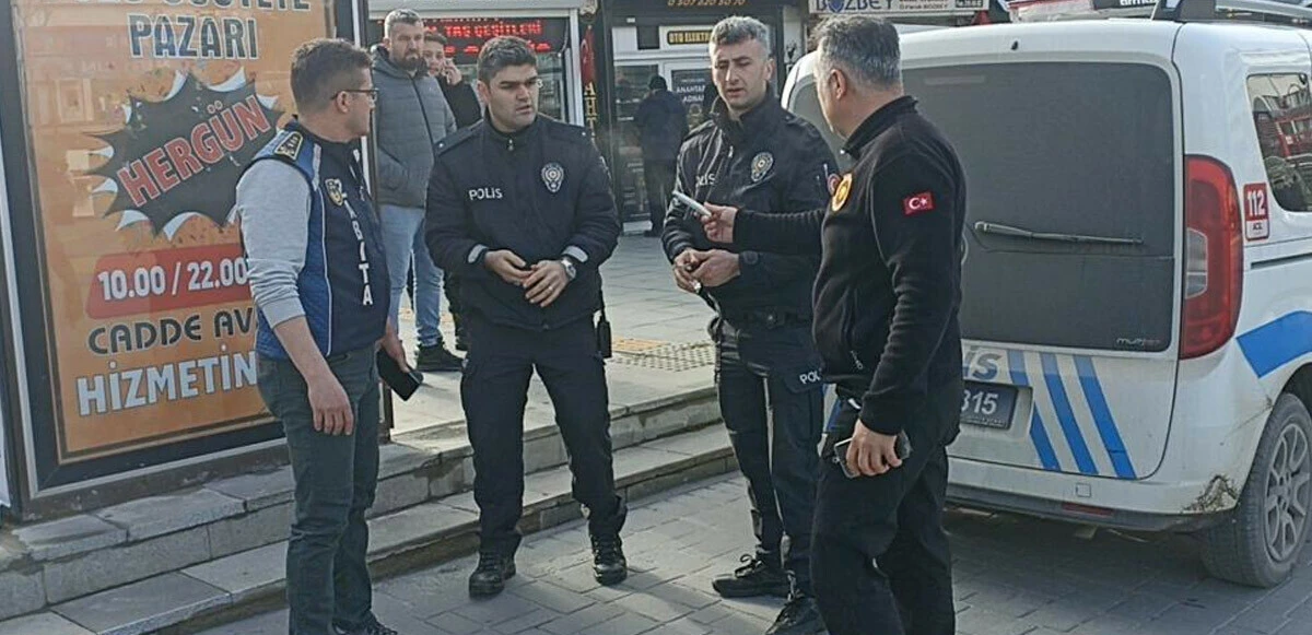 Bolu Belediyesi'nde hareketli dakikalar! Tanju Özcan'a bıçaklı saldırı girişimi: Bir süredir tehdit alıyordum