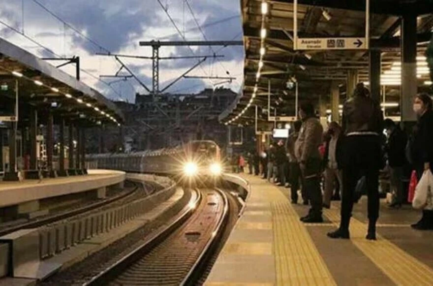 1 Ocak Toplu Taşıma Ücretsiz mi? 1 Ocak Pazar İETT, Metrobüs, Başkentray, Marmaray, İzban, Ücretsiz mi?