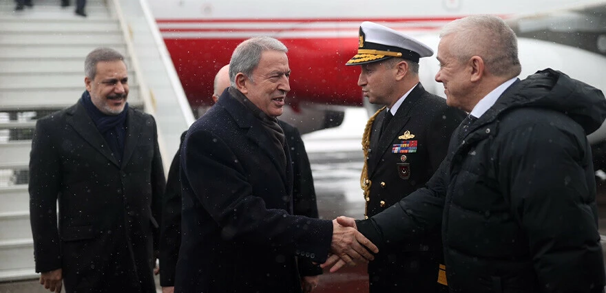 Son dakika! Bakan Akar'dan Suriye ile yürütülen görüşmelere ilişkin ilk mesaj: Görüşmeler devam edecek