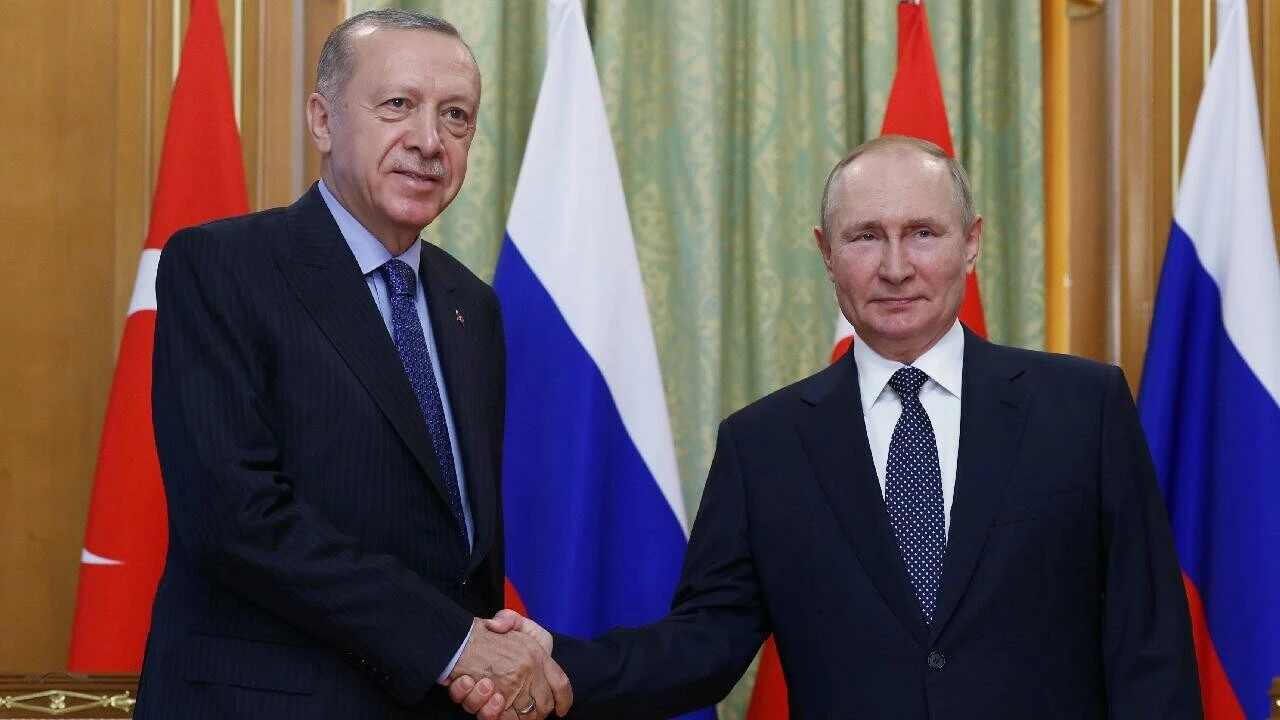 Rus lider Putin'den Cumhurbaşkanı Erdoğan'a yeni yıl mesajı! Büyük projeye de dikkat çekti