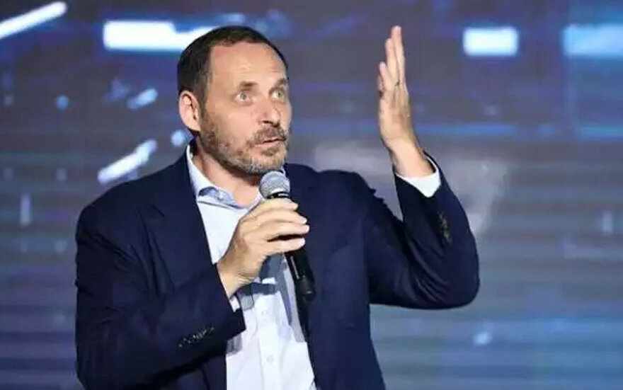 Veda mektubuyla duyurdu: Ünlü teknoloji şirketinde büyük ayrılık!